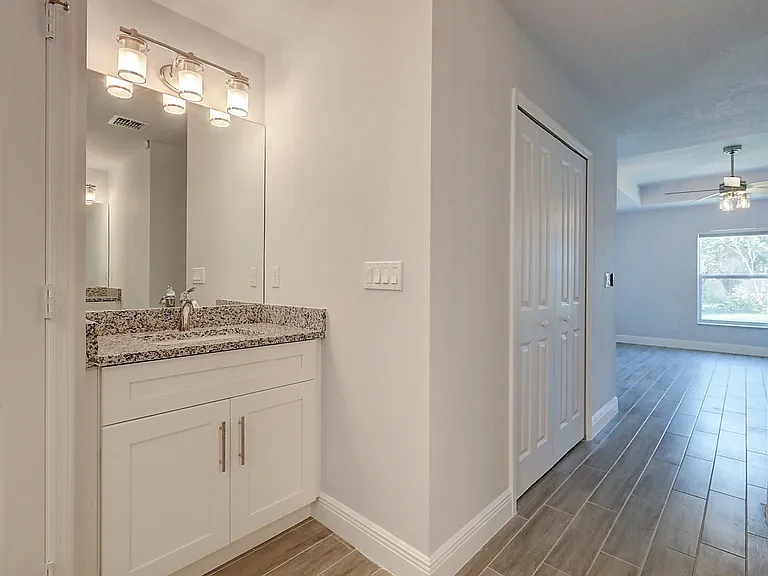 2352 SW Plum Ct — Photo 27