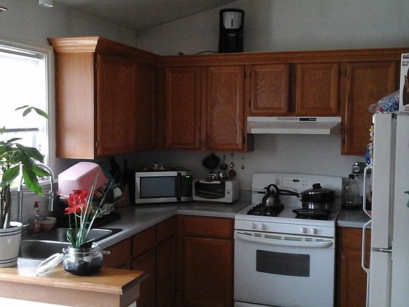 3rd image of 2104 N Woodoak Dr