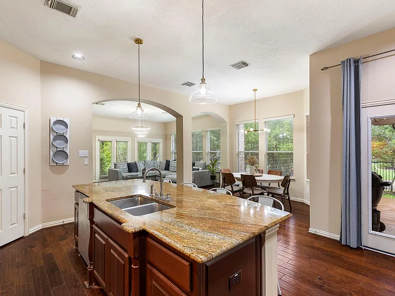 19 Driftdale Pl — Photo 22