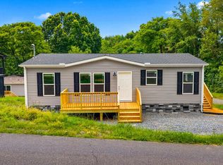 580 Woodlawn Ave, Newport, TN 37821