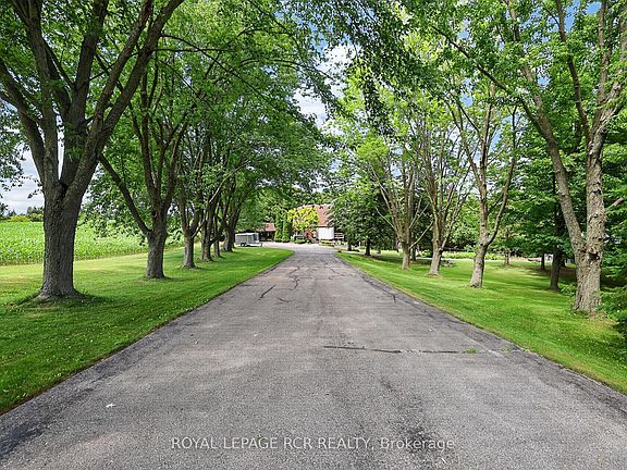 3rd image of 502 Townline Rd W