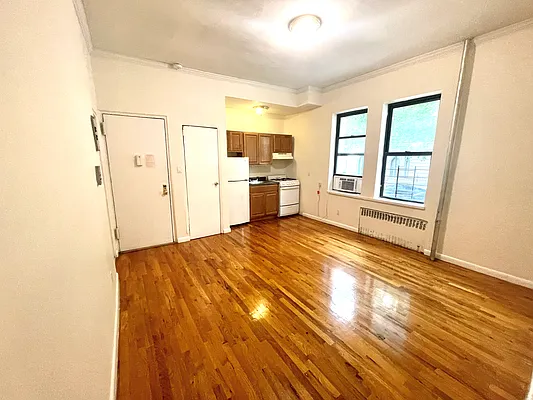 Rented by Corcoran | media 6