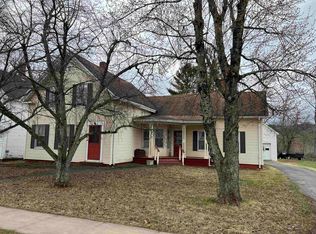 75 South St, Lyndonville, VT 05851