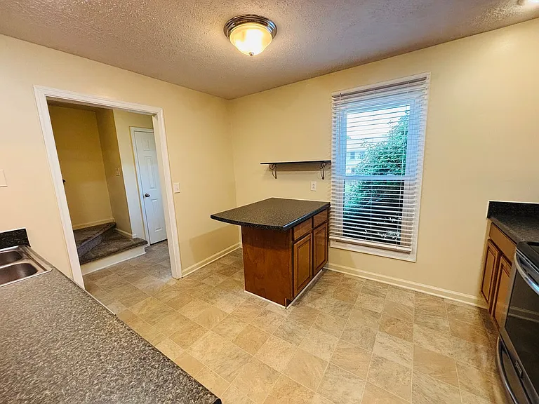 309 Fairfax Rd — Photo 8