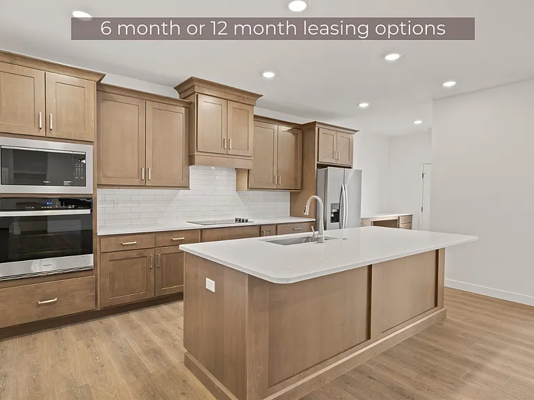 6321 Murano Way — Photo 17