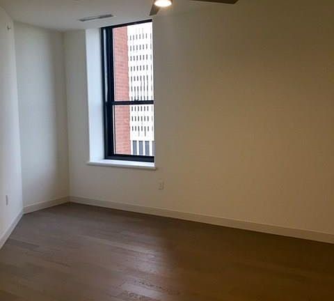 4th image of 298 Main St Ste 1004