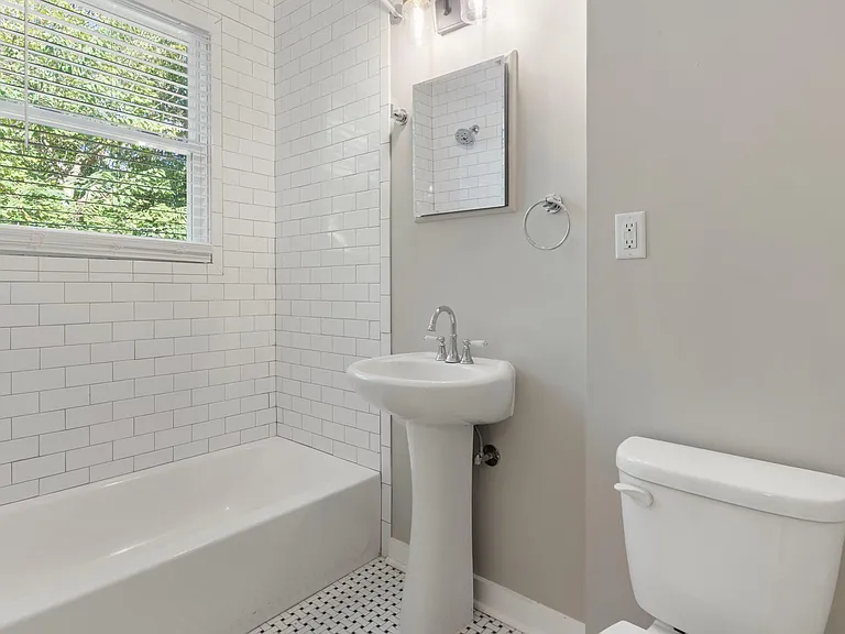 190 N Auburndale St #3 — Photo 5