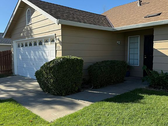 2nd image of 1725 S Sacramento St