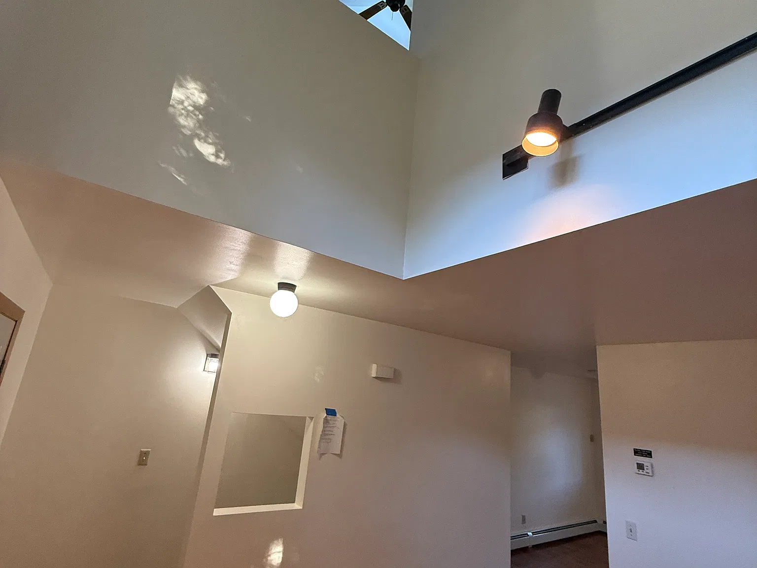 115 Sidney St — Photo 2