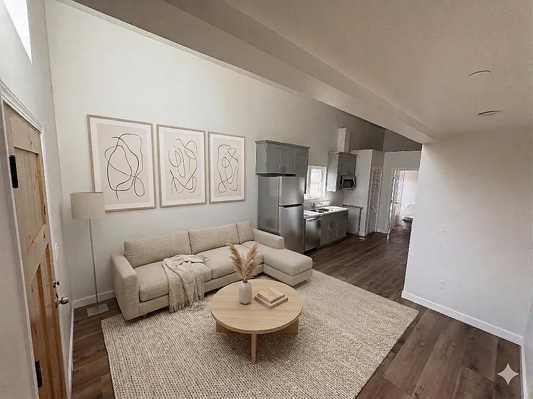 5507-5509 S Manhattan Pl — Photo 6