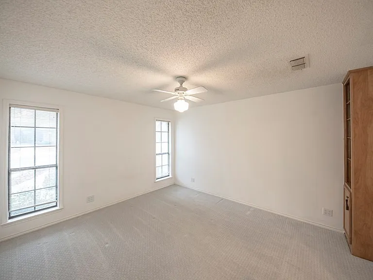 4007 Crestridge Dr — Photo 36