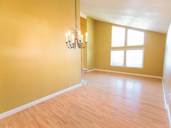 4th image of 2904 Winwood Way
