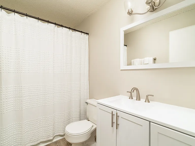 214 Berry Way #13 — Photo 4
