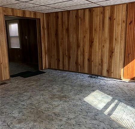 2nd image of 11 S Main St