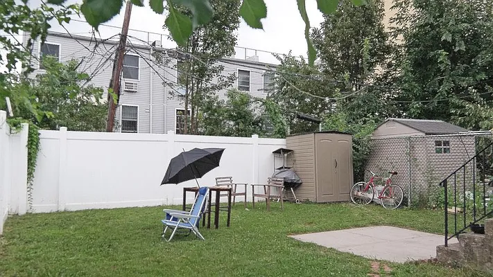 Rented by Nooklyn NYC LLC | media 58