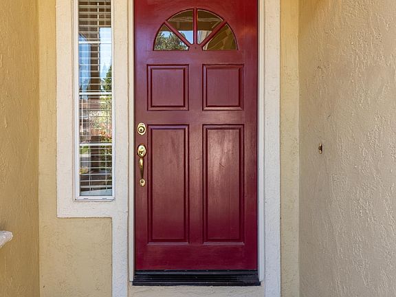 4th image of 1040 Elsbree Lane