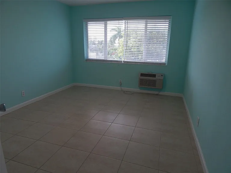 3220 Bayview Dr #314 — Photo 14
