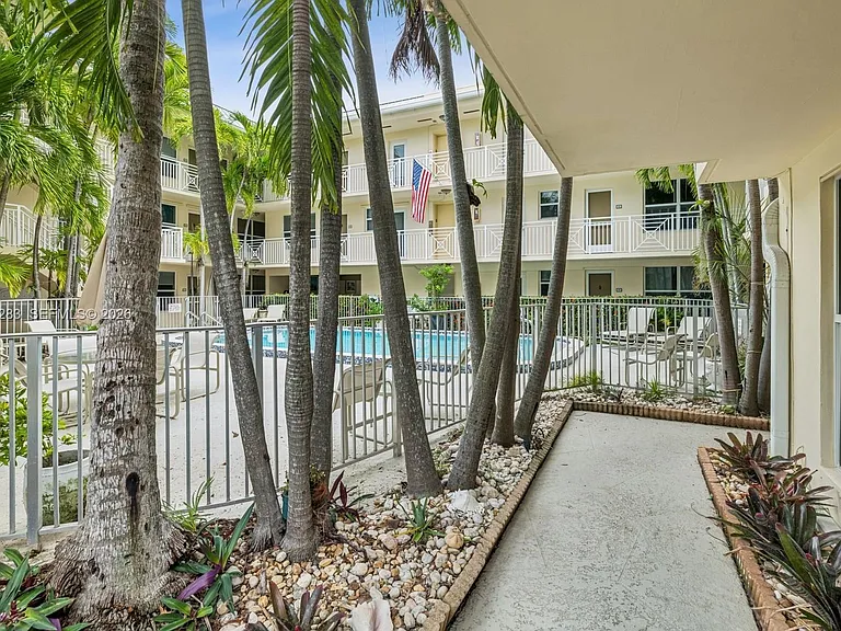 255 Sunrise Dr #107 — Photo 7