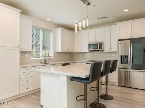 358 Campbell Ct, Santa Paula, CA 93060