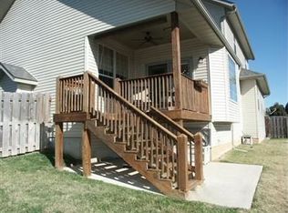 878 N Pearson Ct, Springfield, MO 65802