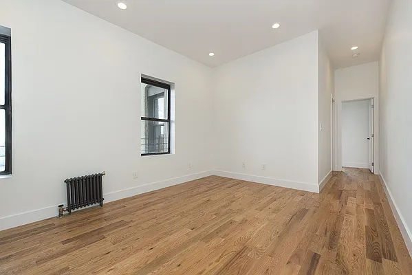 Rented by Bold New York | media 43