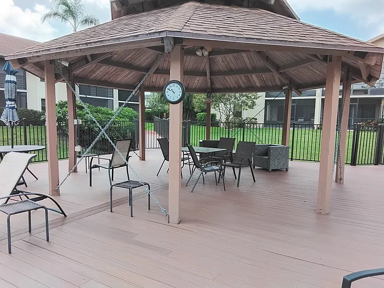 SW Palm City Rd — Photo 13