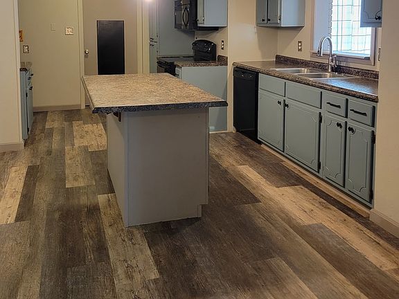 5th image of 207 Sweetgum St