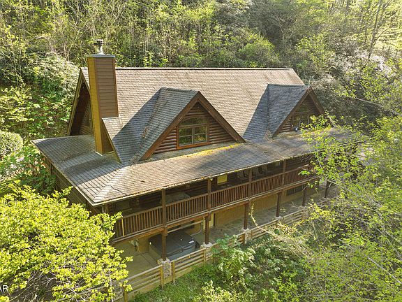 5th image of 2202 Price Cove Rd