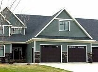390 Desiree Dr, Grand Forks, ND 58201