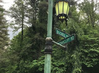 32 Cedarcliff Rd, Asheville, NC 28803