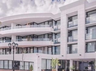 5 Grace Ave APT 2J, Great Neck, NY 11021