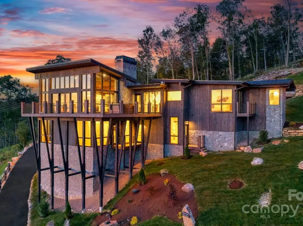 404 Silver Eagle Trl, Banner Elk, NC 28604