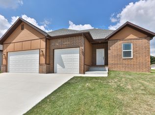 3351 N Tea Olive Ct, Springfield, MO 65803