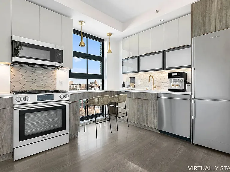 106 N 3rd St #3B — Photo 4