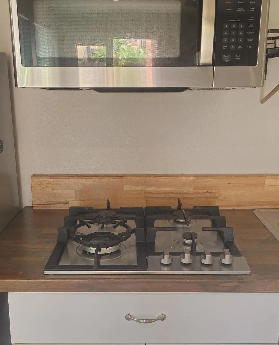 Studio, 450 sqft, $1,950 — Photo 4