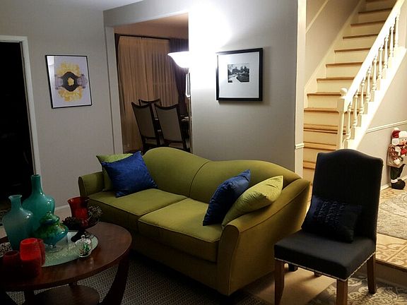 5th image of 23712 Clarkson St