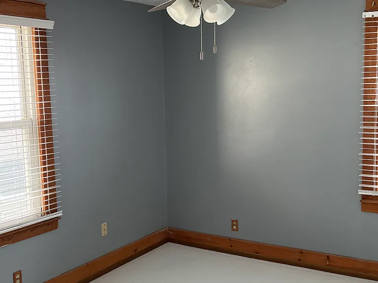 112 Etna St — Photo 16