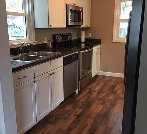 2nd image of 1306 Curtis Ave