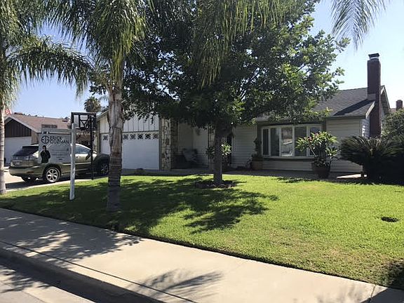 3rd image of 13677 Preciado Ave