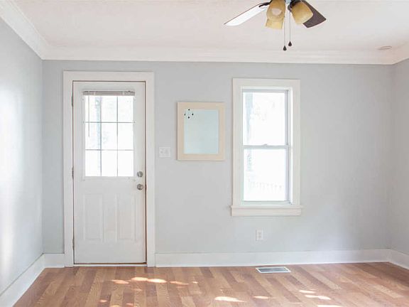 2nd image of 146A E Park Ave