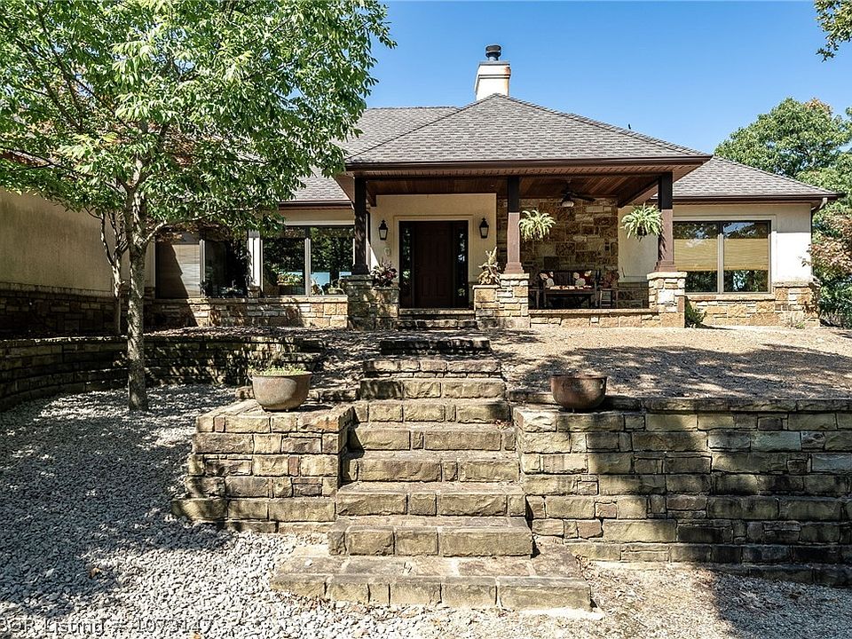 1st image of 16207 Moore Ln