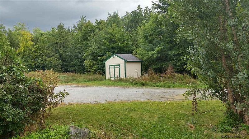 4th image of 248 NEW BOSTON Road