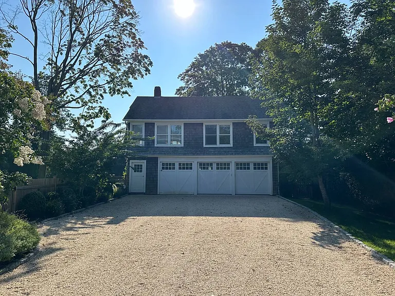 247 Little Plains Rd — Photo 31