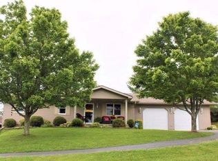 6170 Oak Grove Rd, Morehead, KY 40351