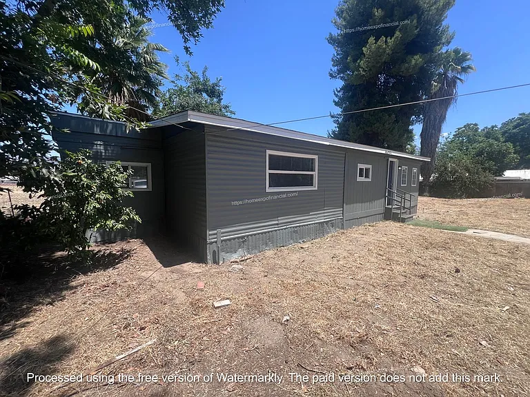 44075 B St — Photo 9