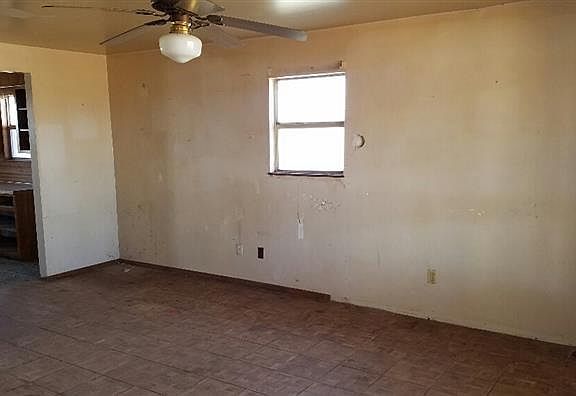 4th image of 3010 County Road 131