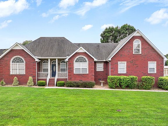 3rd image of 103 Canary Ln