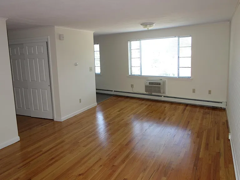 67 Robin Rd #2 — Photo 3