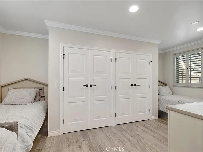 2808 W Oceanfront — Photo 24