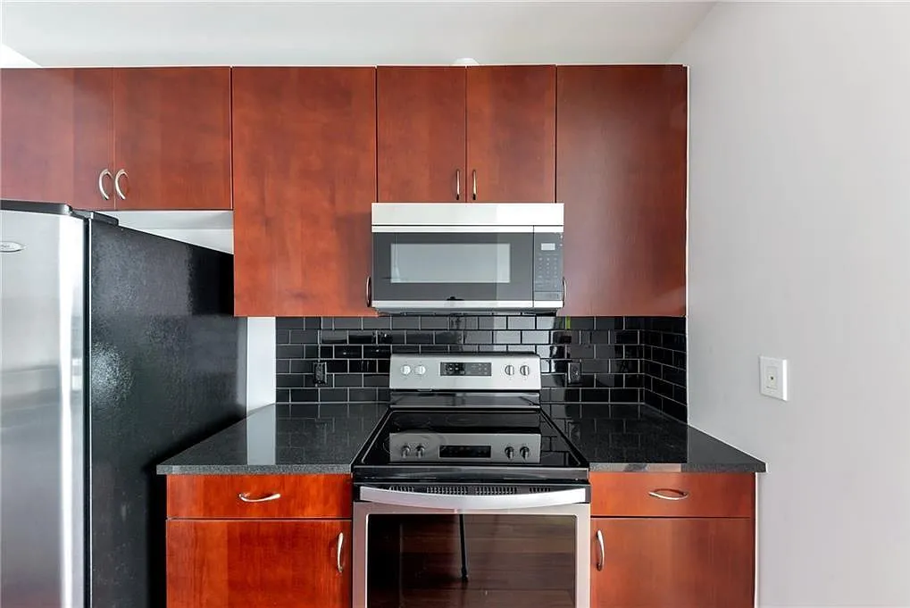 1 bed, 1.0 bath, 763 sqft, $2,520 — Photo 4